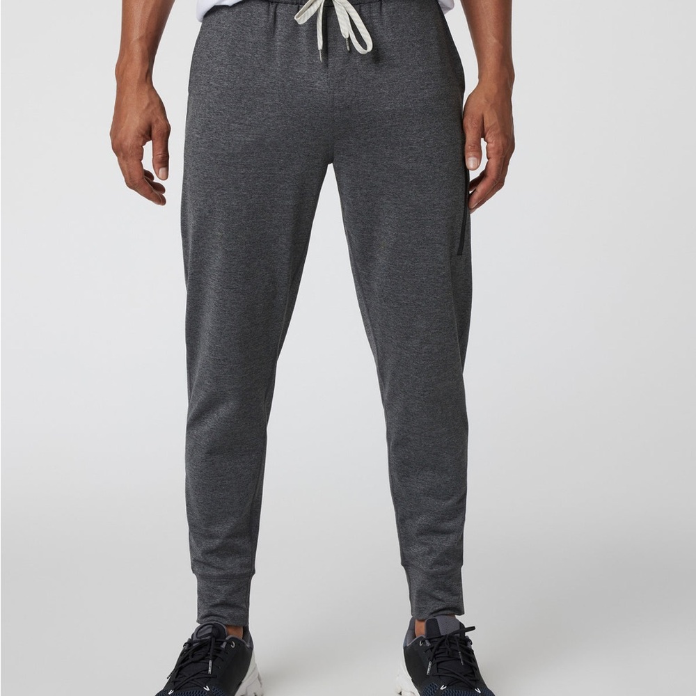 Vuori Men's Dark Gray Sweatpants Joggers